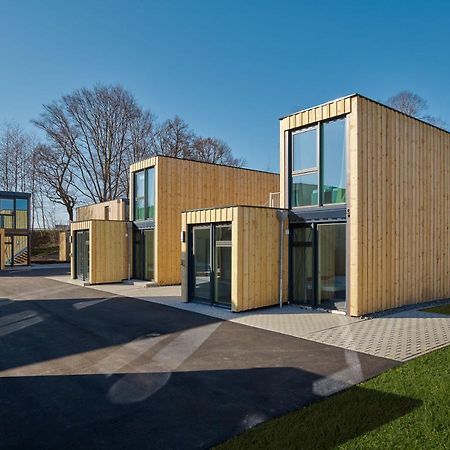 Modern Ausgebauter Ueberseecontainer Als Tiny House 베르트하임 외부 사진